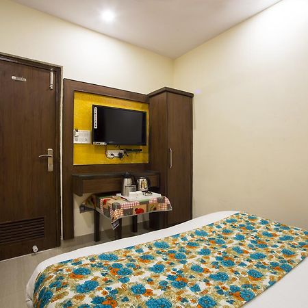 Optimum Oxford International Hotel New Delhi Bagian luar foto